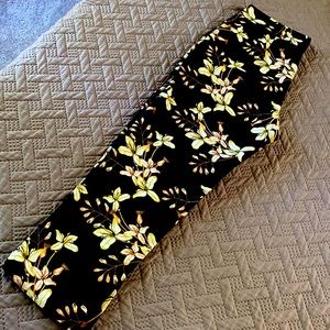 Multicolored capri pants